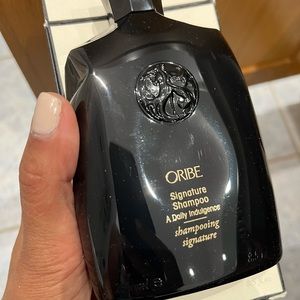 ORIBE
Signature Shampoo